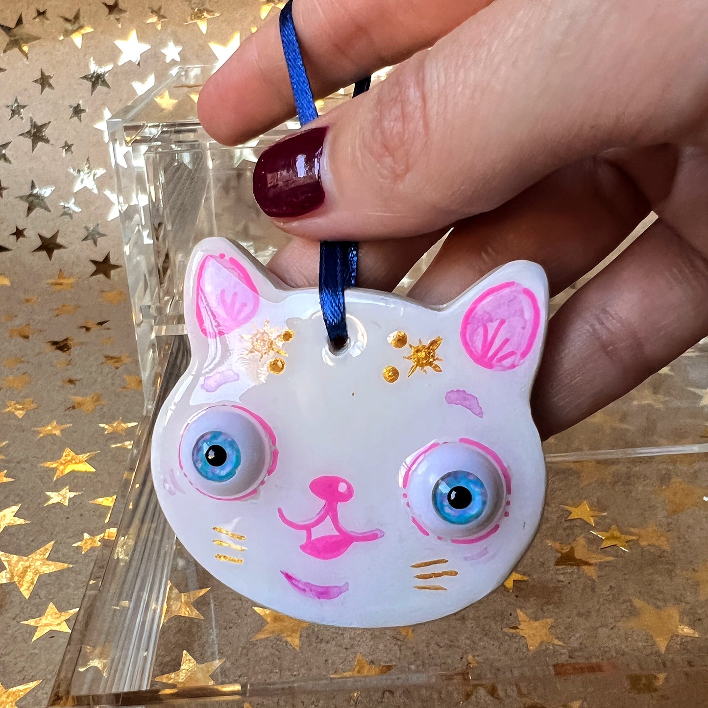 Handmade cat ornament - White cat with big eyes