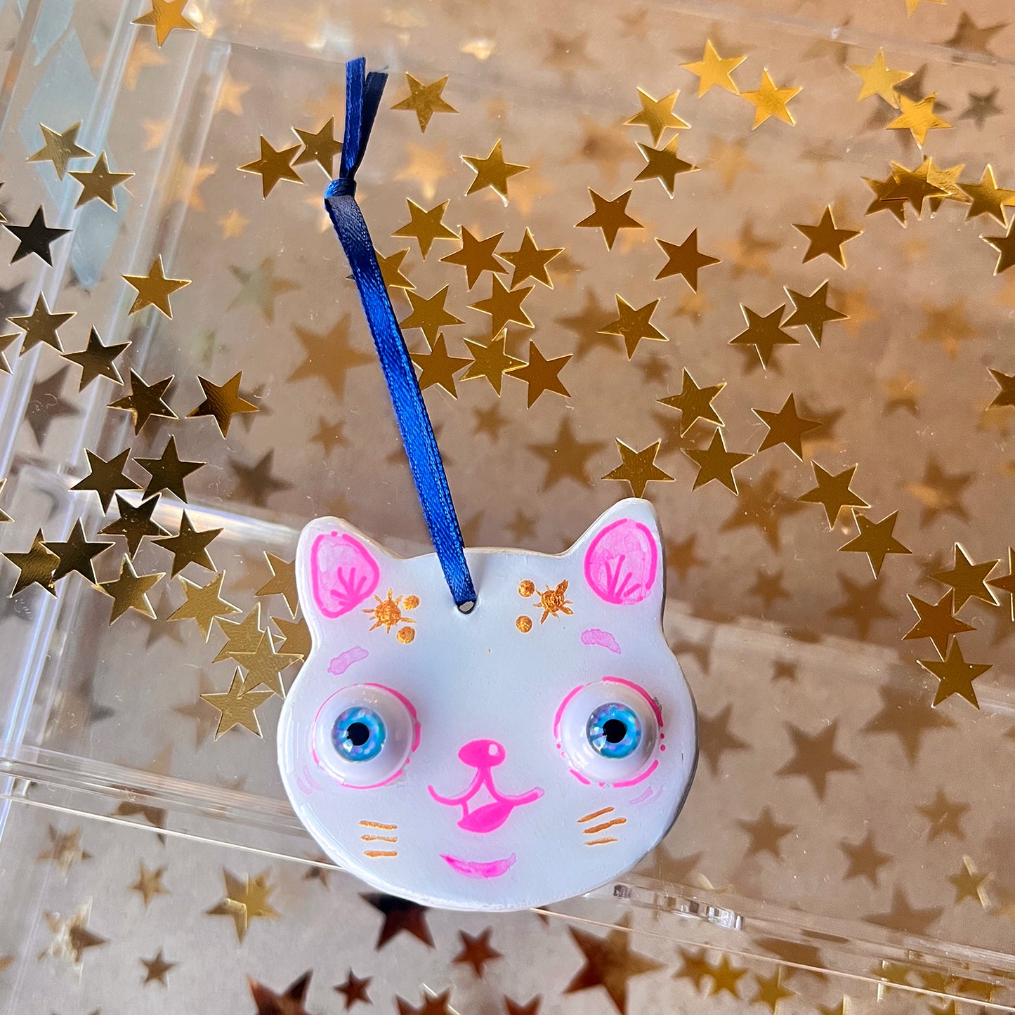 Handmade cat ornament - White cat with big eyes